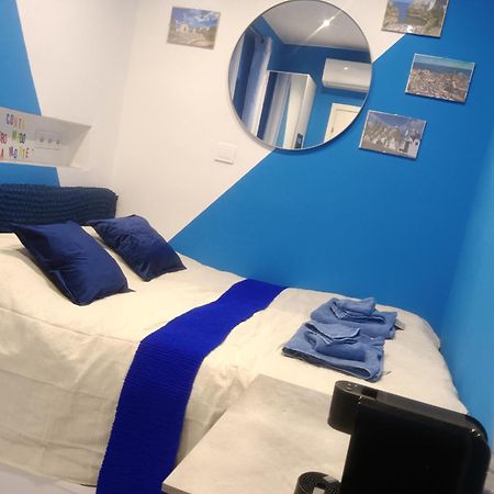 Pokoj Dla 2 Z Prywatnym Balkonem, Lazienka I Wejsciem Bari Buitenkant foto