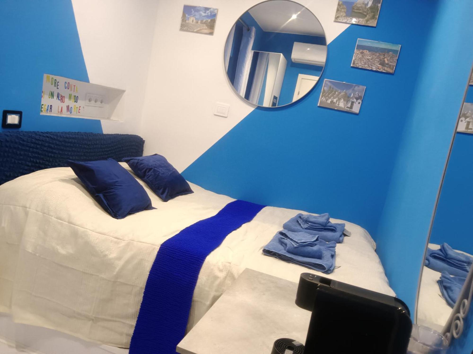 Pokoj Dla 2 Z Prywatnym Balkonem, Lazienka I Wejsciem Bari Buitenkant foto